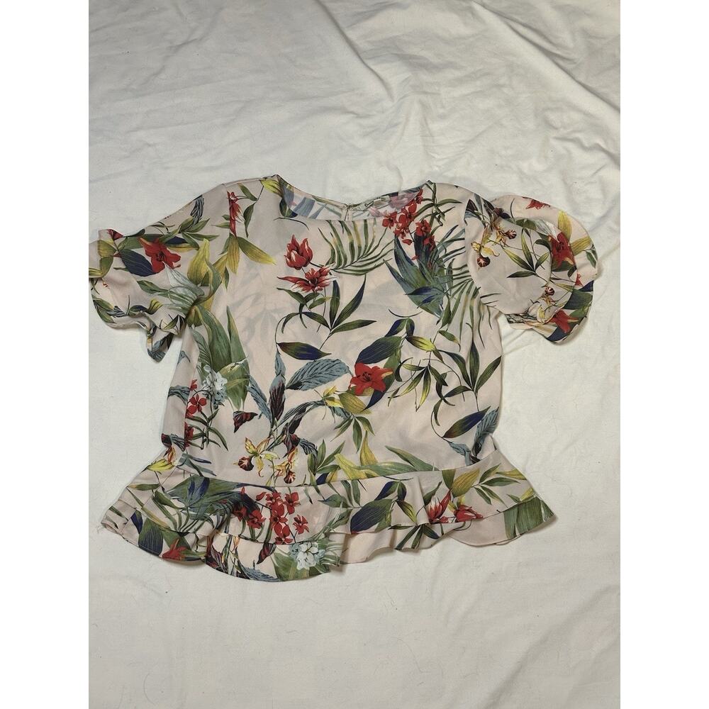 🌺 Emma & Olivia Floral Ruffle Hem Blouse – Size Small